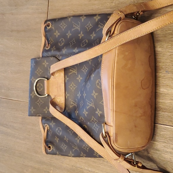 LOUIS VUITTONMonogram Montsouris PM. 23 - Picture 3 of 16